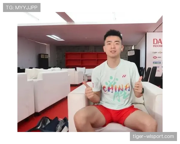 放到娱乐圈,郑思维训练室里瘦成刀但下场消费像阔太的反差太带感 放到娱乐圈,郑思维训练室里瘦成刀但下场消费像阔太的反差太带感
